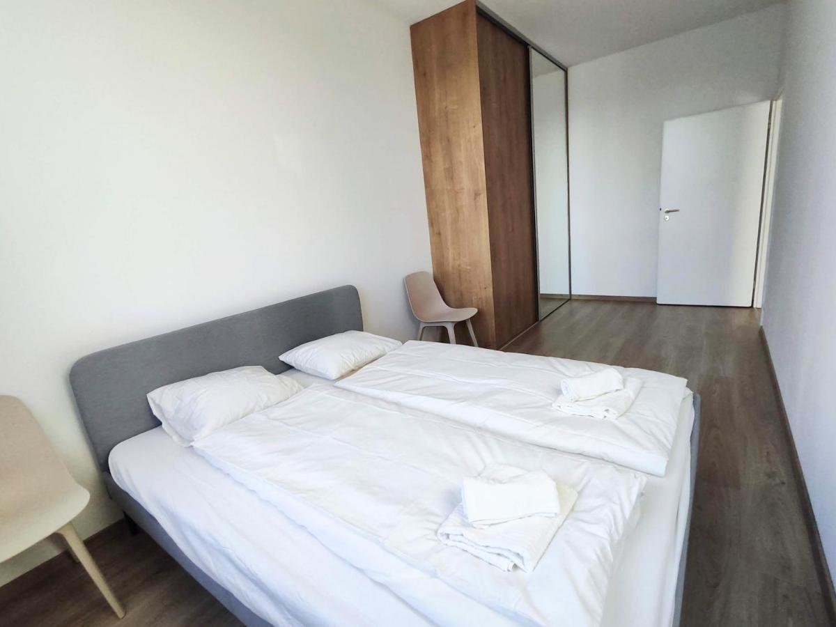 Schanz - Quietly Oriented - Private Parking - Balcony Bratislava Ngoại thất bức ảnh