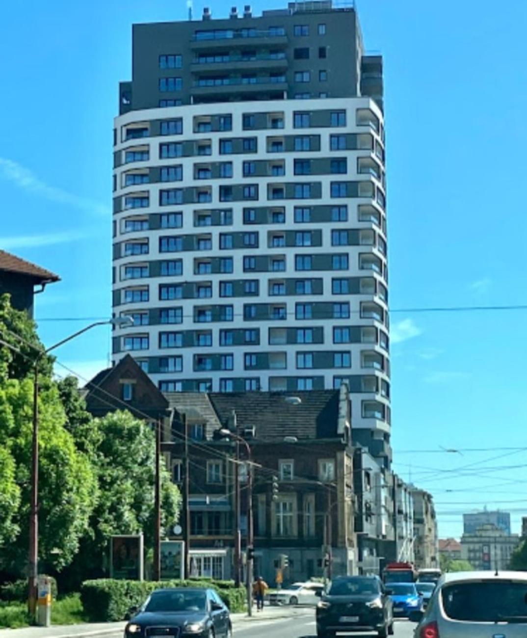 Schanz - Quietly Oriented - Private Parking - Balcony Bratislava Ngoại thất bức ảnh